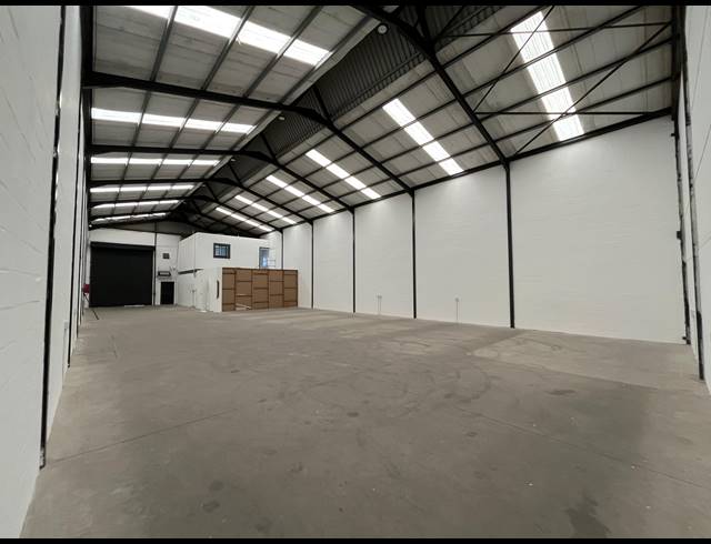 420M² WAREHOUSE TO LET IN RIVERGATE